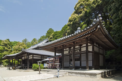金堂・毘沙門堂